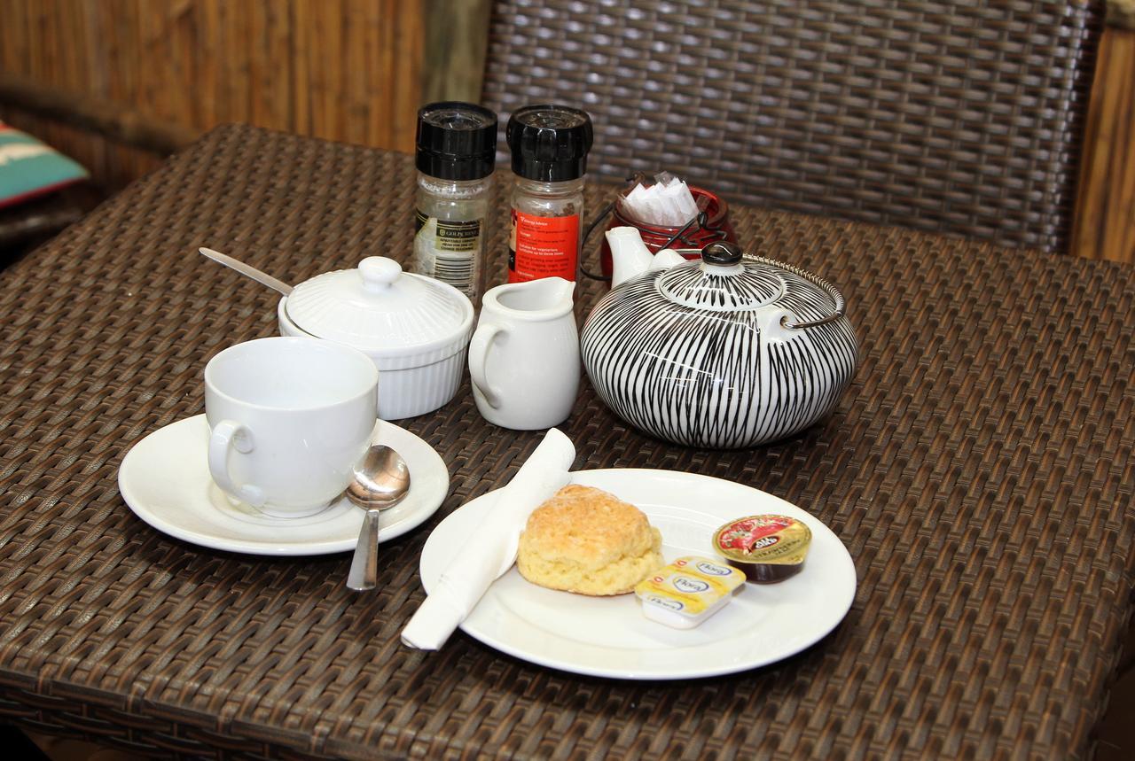 Nongoma Lodge & Inn Cc Екстериор снимка